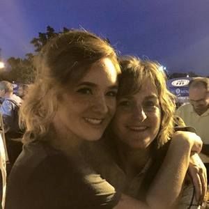 Meet your Posher, Teresa